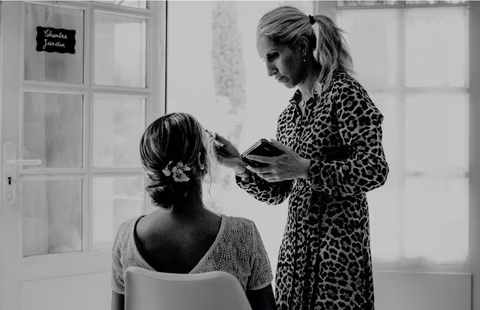 Jennifer Persévérante Maquilleuse professionnelle Mariage 2024