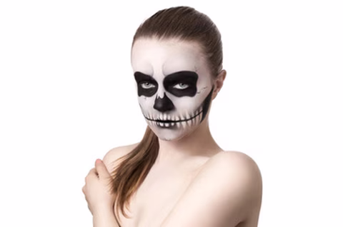 Maquillage à thème pour fêtes et anniversaires