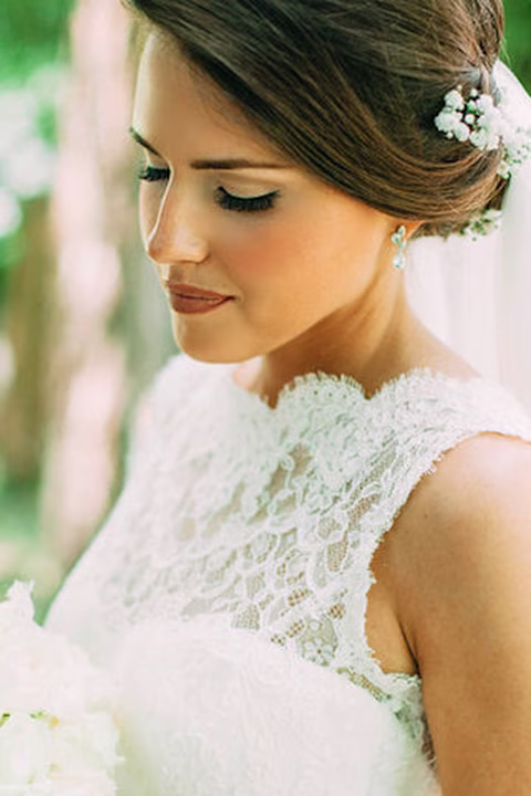 Maquillage mariage Pascaline, naturel, rouge nude, eye-liner, faux cils